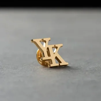 Aangepaste eerste letter broche, steekpin, roestvrijstalen broche, prachtig cadeau voor man of vader