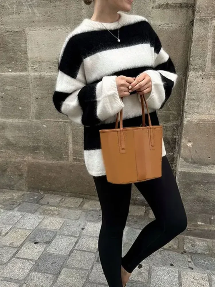 2024 New Women's O-neck Knit Sweater Cashmere Loose Long Flared Sleeves Solid Color Casual Style Fashion Pullover