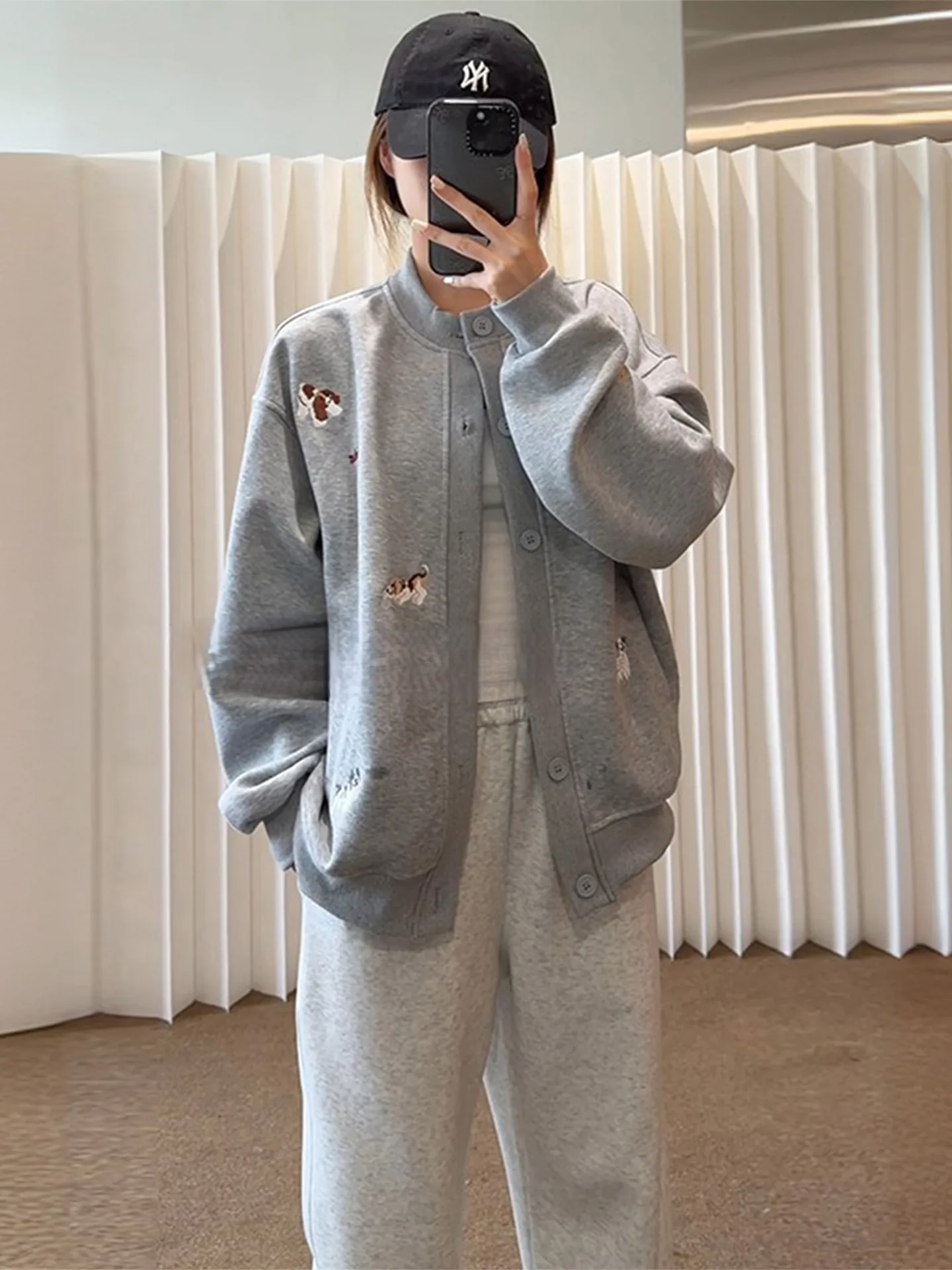 

Бейсбольные куртки унисекс: женские осенние модные куртки с эффектом тай-дай, нашивками, в стиле Харадзюку, с длинными рукавами, на рубчатой подкладке, эластичные, в стиле ретро