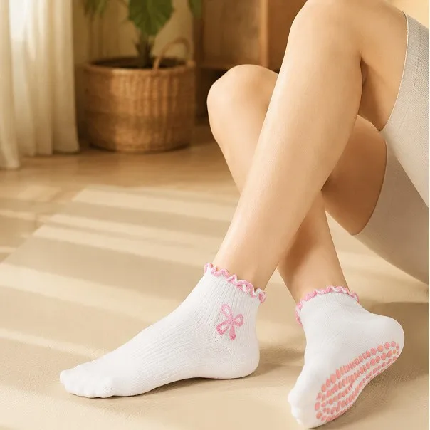 1Pair Anti-Slip Grip Pilates Socks Pure Cotton Breathable Yoga Socks High Elasticity Sweat-Absorbing Mid-Calf Socks
