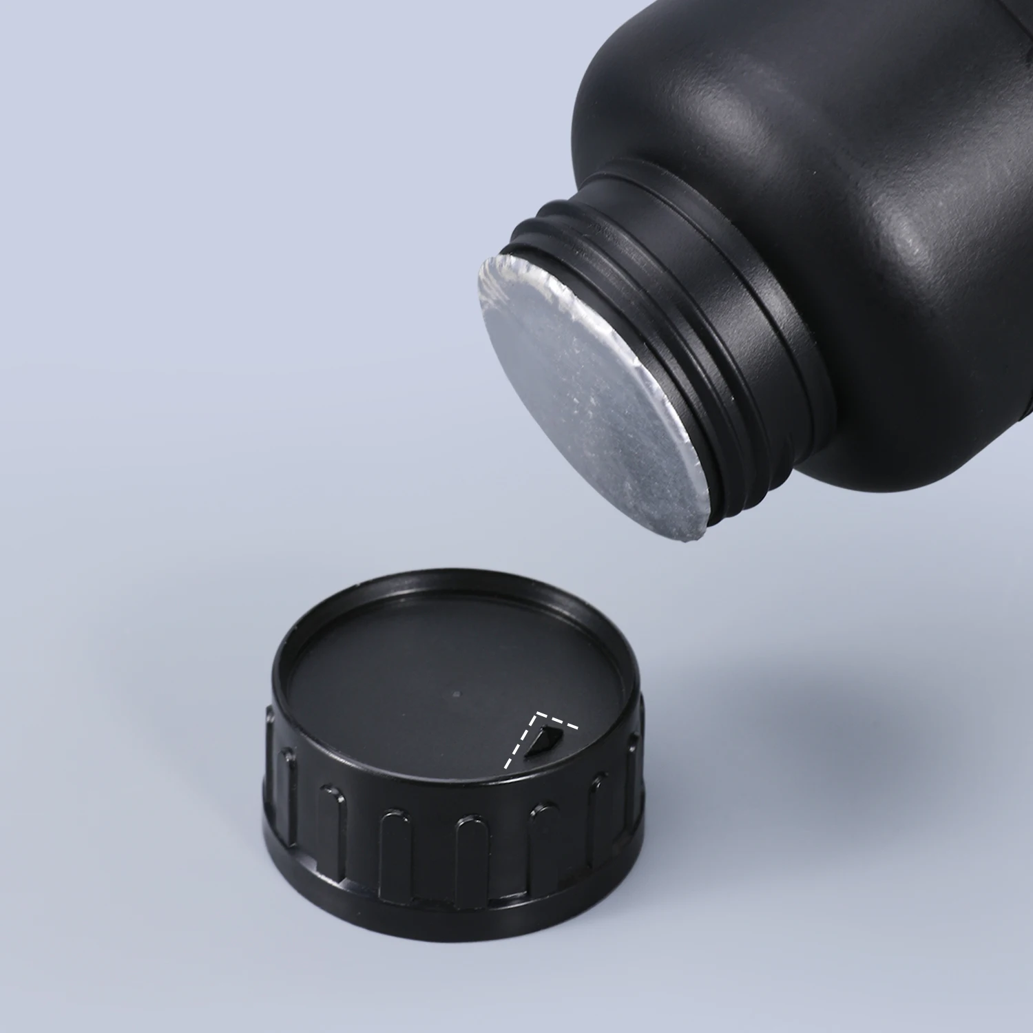 1Pcs 100ML-1000ML PTFE Layer Black Plastic Reagent Bottle New Food Grade HDPE Screw Capped Liquid Refillable Bottle