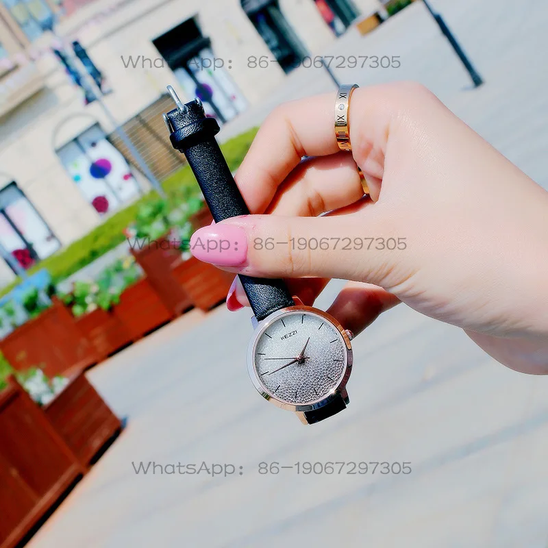 Customized new girls ins high-end niche fashion watch Korean version of college wind waterproof quartz watch