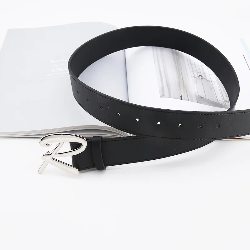 Hoge Kwaliteit En Modieuze Dames Eenvoudige En Gladde Letter R Gesp Riem Dames Kleding Jeans Dames Decoratieve Riem