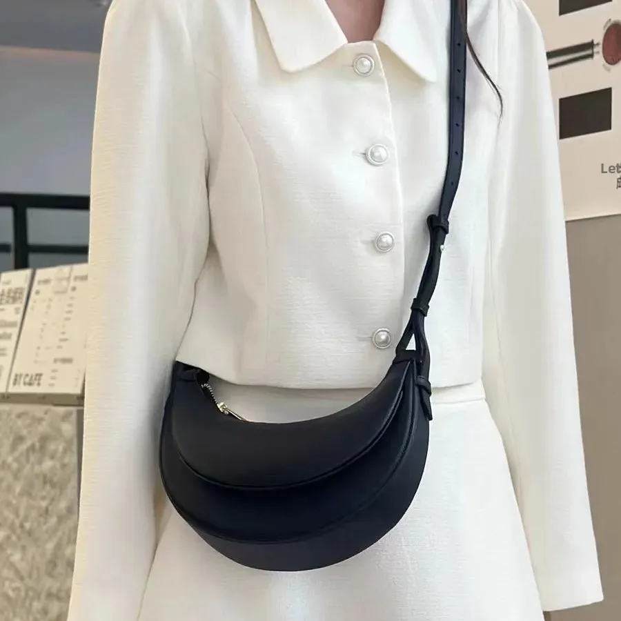 

JW PEI Crescent Moon Shaped Leather Crossbody Bag Women's Shoulder Bag Asymmetrical Design Medium Hardness PU Leather