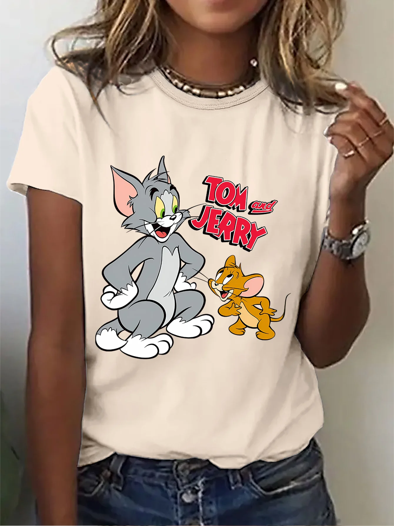2025 Tom et Jerry graphique femmes T-Shirt à manches courtes coton t-shirts dessin animé Tom et Jerry Y2k T-shirt femmes vêtements été hauts