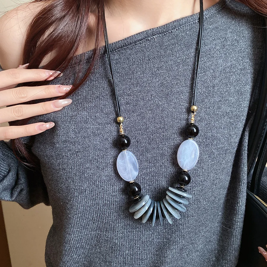 Retro Double-layer Acrylic Pendant Necklace Leather Oval Imitation Pearl Necklace Fashionable Temperament Woman Daily Jewelry K