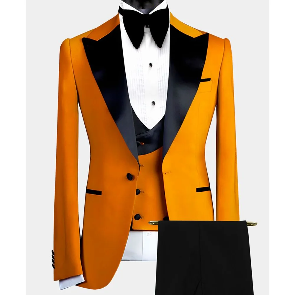 

2025 Custom Made Groom Tuxedo Groomsmen Peak Lapel Wedding/Dinner Suits Best Man Bridegroom (Jacket+Pants+Vest)
