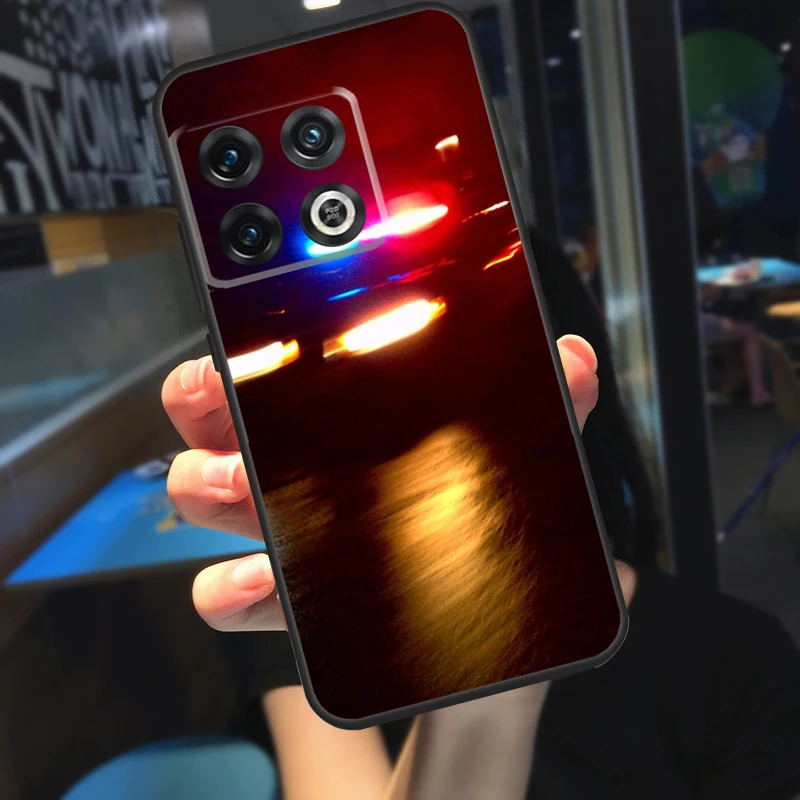 سيارات الشرطة الخفيفة في الليل Funda ل OnePlus 13R 13 12 R 11 9 10 Pro 8T 9RT 10T OnePlus Nord CE 4 2 3 Lite N20 N30