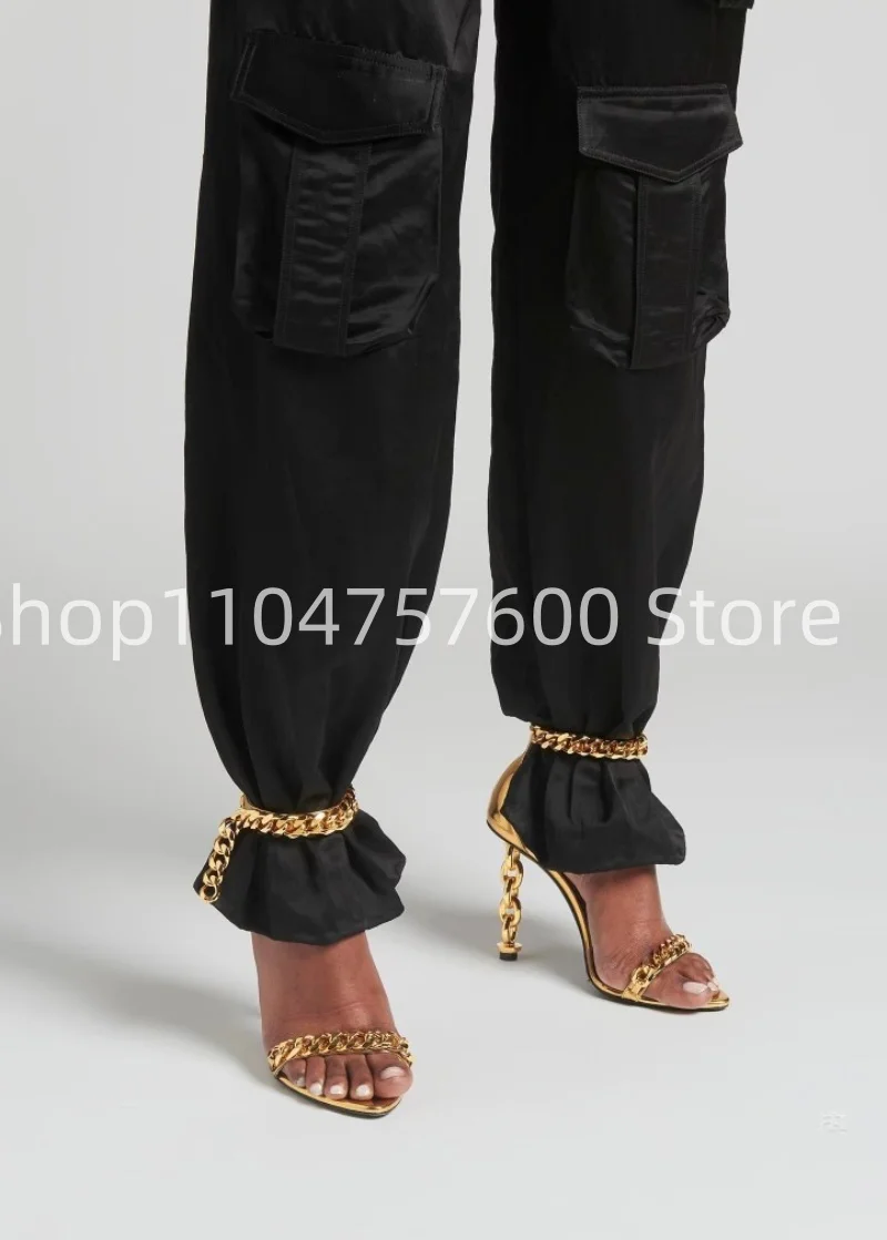 

Новинка 2023 года, элегантные роскошные женские сандалии из лакированной кожи с круглым открытым носком на очень высоком каблуке золотого цвета, сандалии на одном ремешке с металлической цепочкой