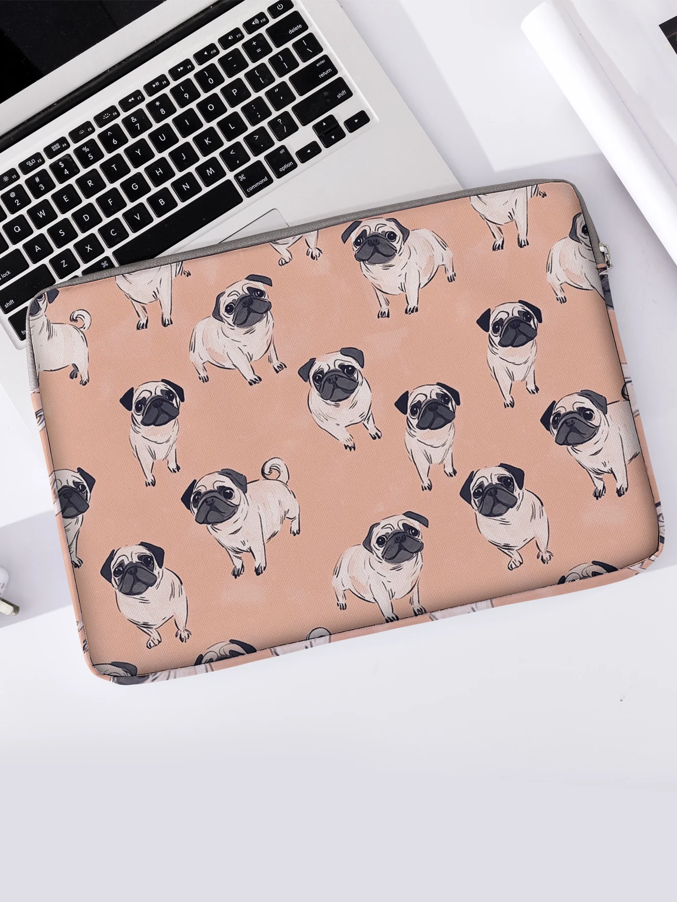 One Set, Two Styles, Pug Pattern Printed Laptop Sleeve, Briefcase, Suitable for 14-inch Laptops