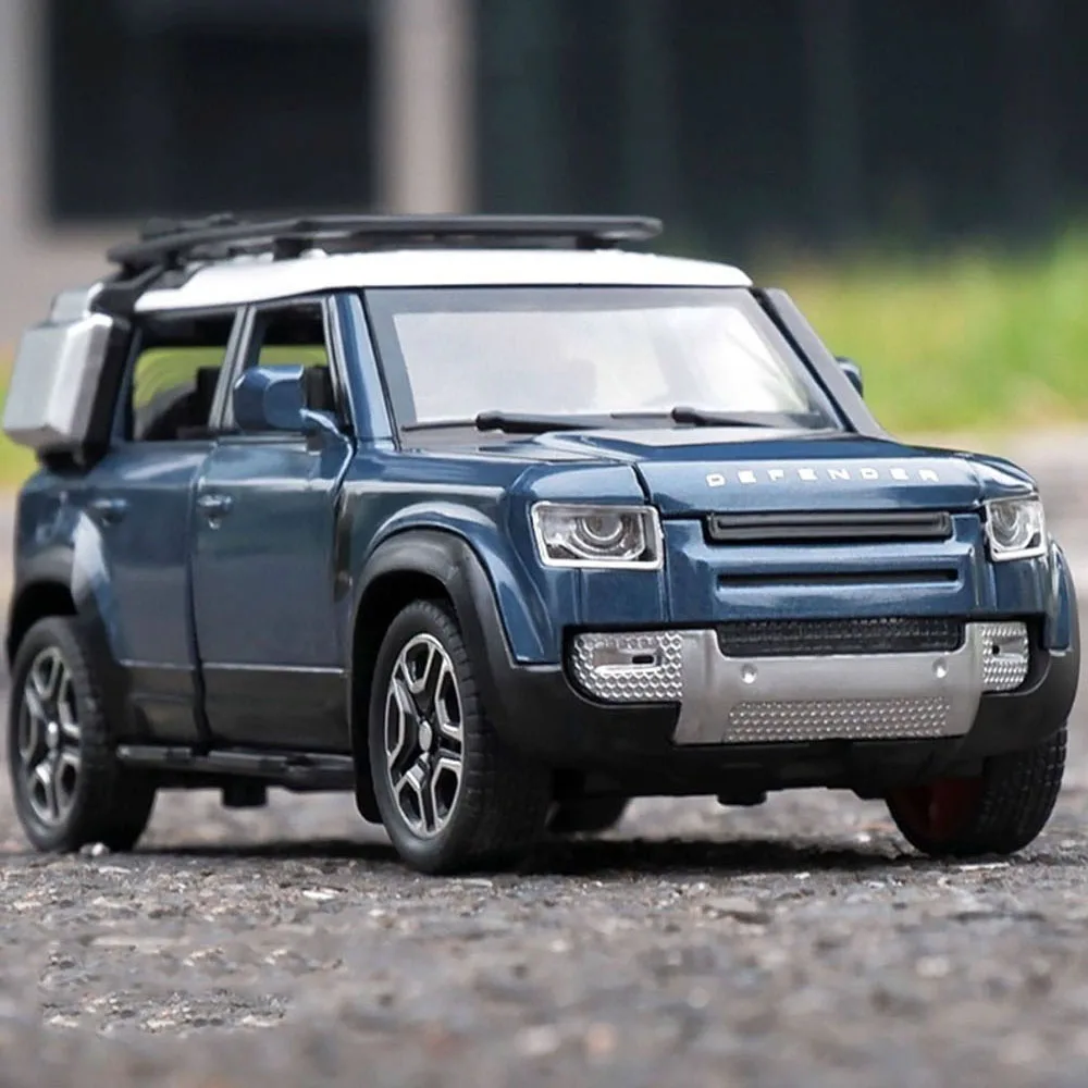 1:32 Land Rover Def…