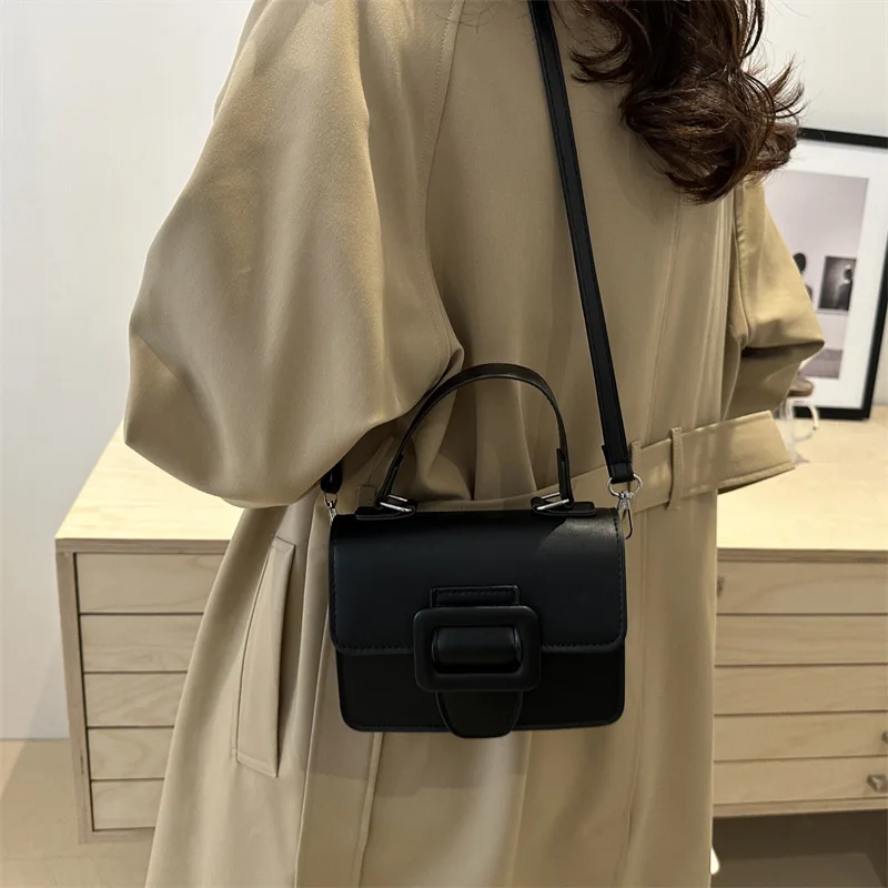 

2025 A/W Big Work Tote for Professionals, Spacious Laptop Bag Multi-functional Shoulder Crossbody, Commuter Bag for Office