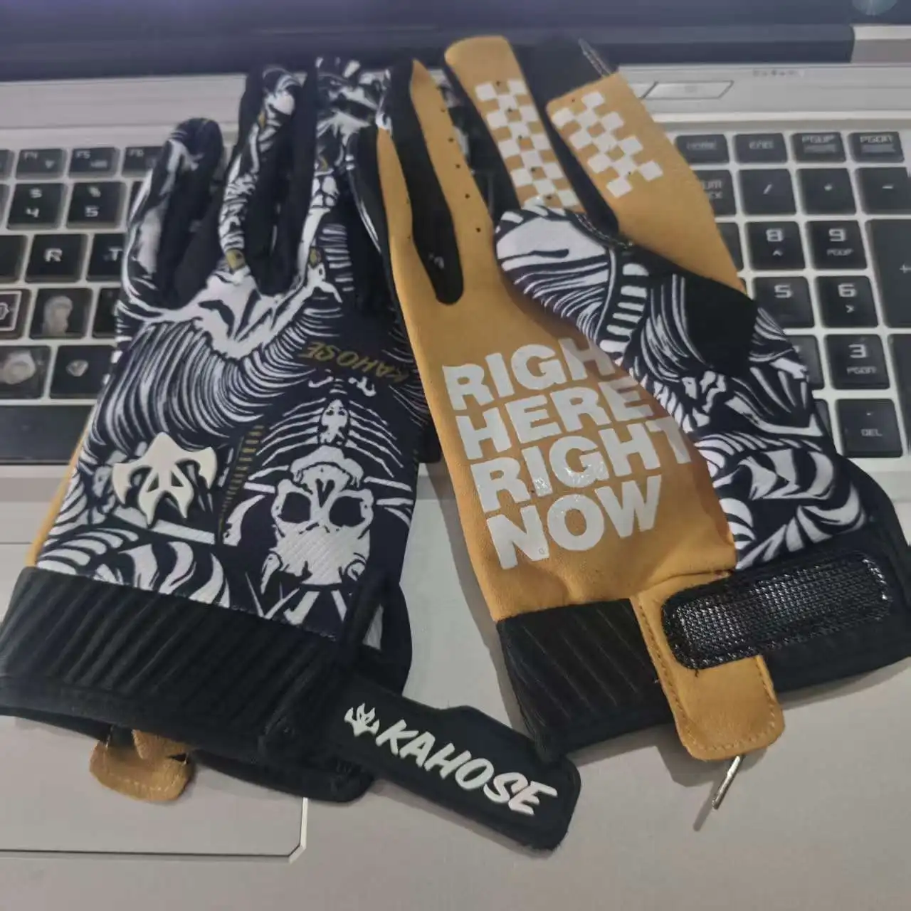 

Summer Breathable Motocross MX Gloves Motorcycle Off Road Riding BMX MTB ATV Off Road Mountain Dirt Bike Cycling Luvas