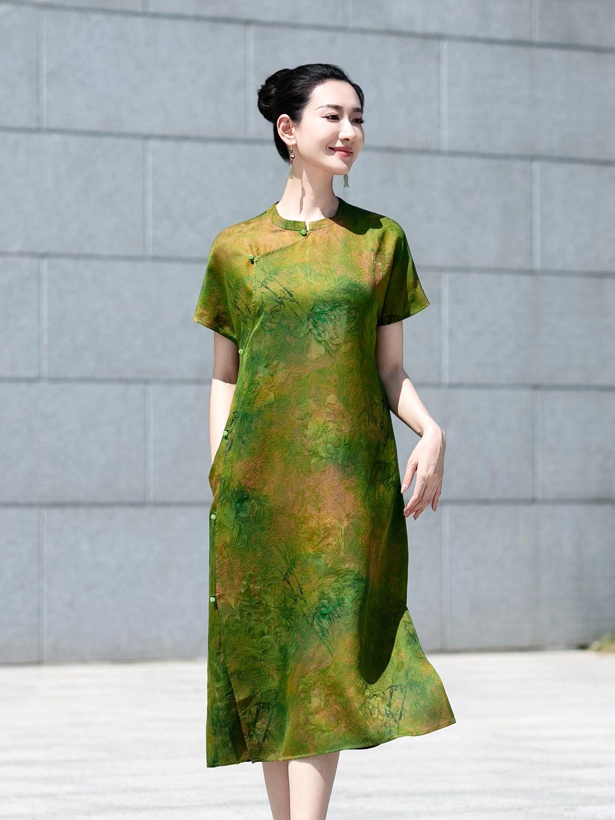 

Qingzhu Red Cloud Silk Dr Chinese Sle Small Stand Collar Full Button Flag Dr Women's Faion Spring Summer ...