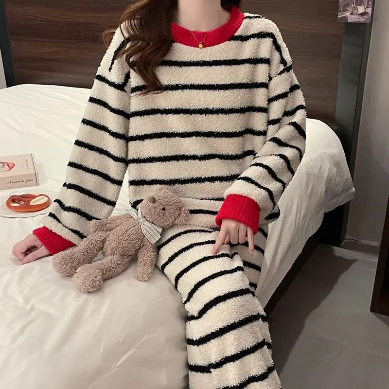 

coral fleece Women's pajamas autumn winter thicken keep warm Comfortable Sleepwear minimalist leisure flannel homewear suit