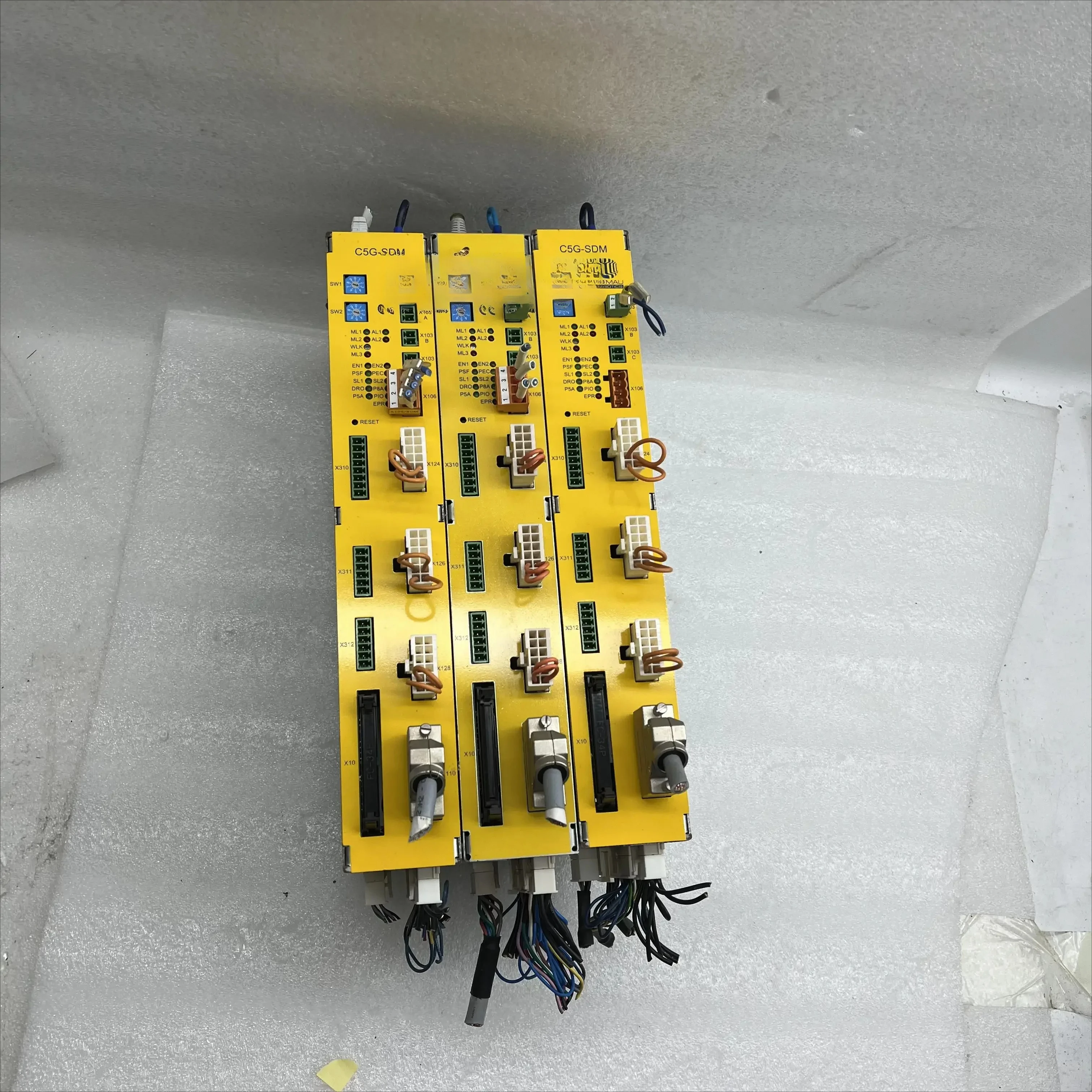 Controlador servo C5G-SDM CR17430080 en buenas condiciones de funcionamiento