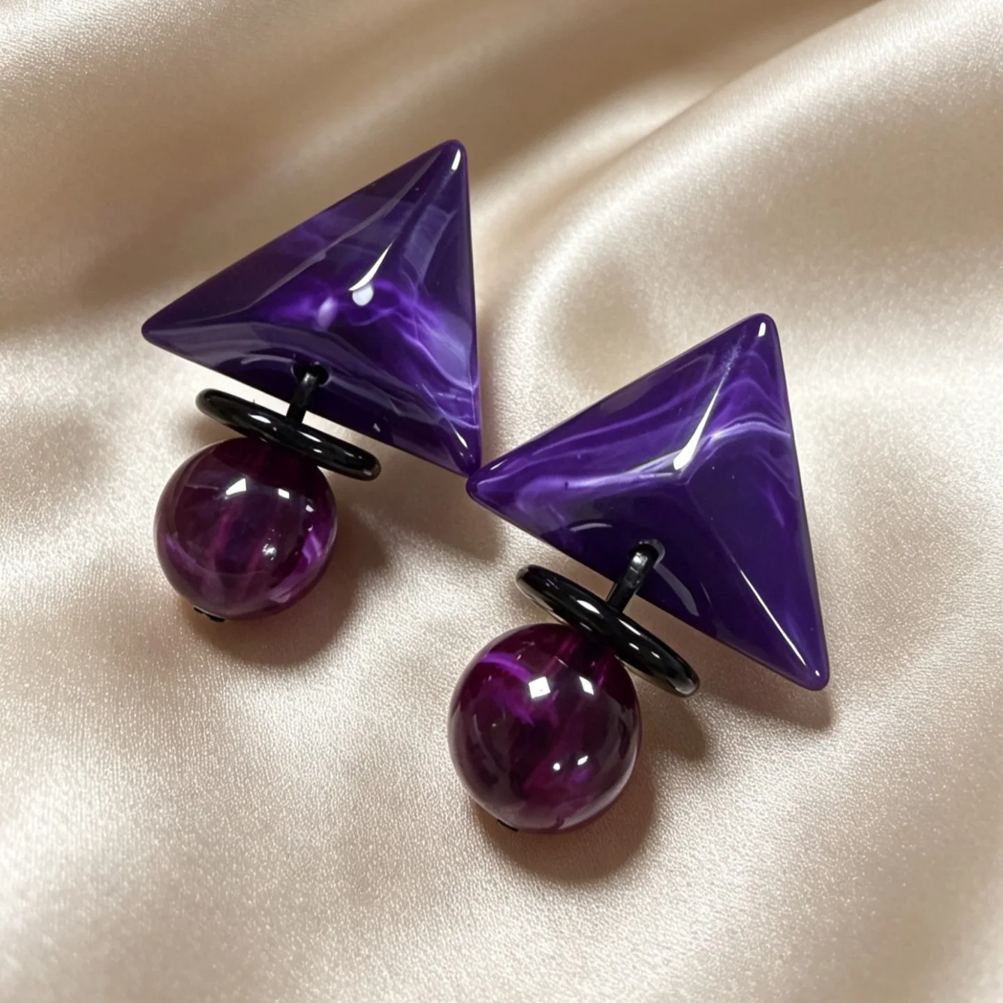 Handmade retro purple smudge three-dimensional pyramid stud earrings purple ball pendant earrings niche design earrings