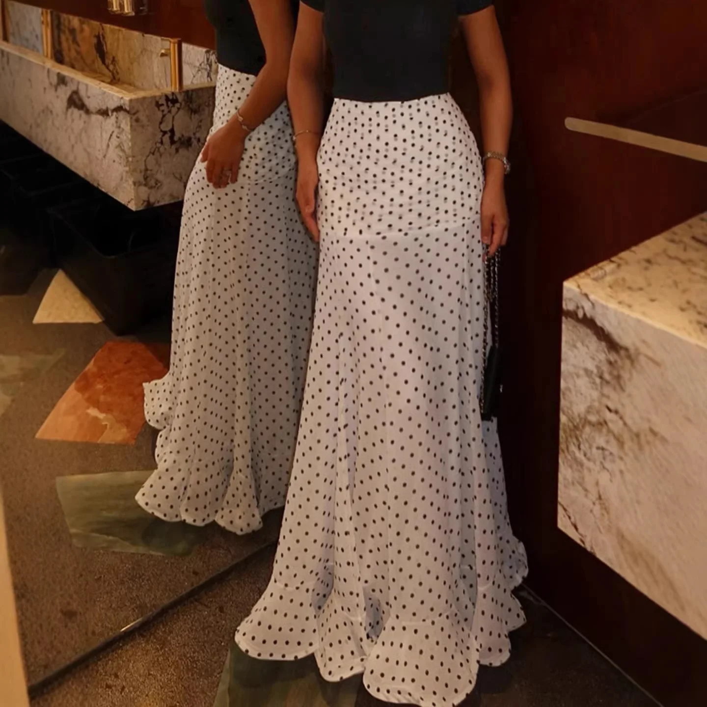 Spring Summer High Waist Polka Dot Long Fashionable Slimming Skirt Commute Style Polyester Fiber Skirts for Middle-Aged Women