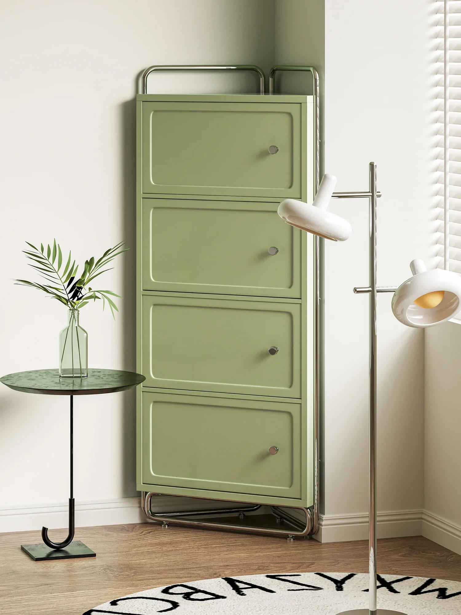 Prosta półka ścienna z litego drewna do salonu