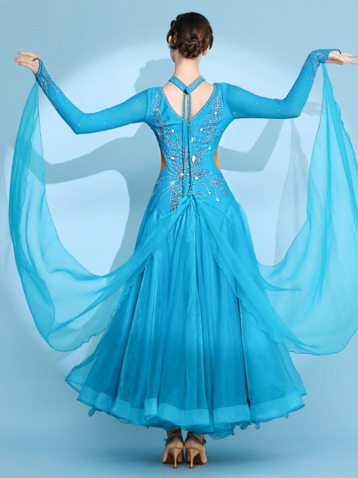 2025 Frau Neue Modern Dance Ballroom Dance Kostüm Wettbewerb Kostüm Ballroom Dance Walzer Kleid S7074