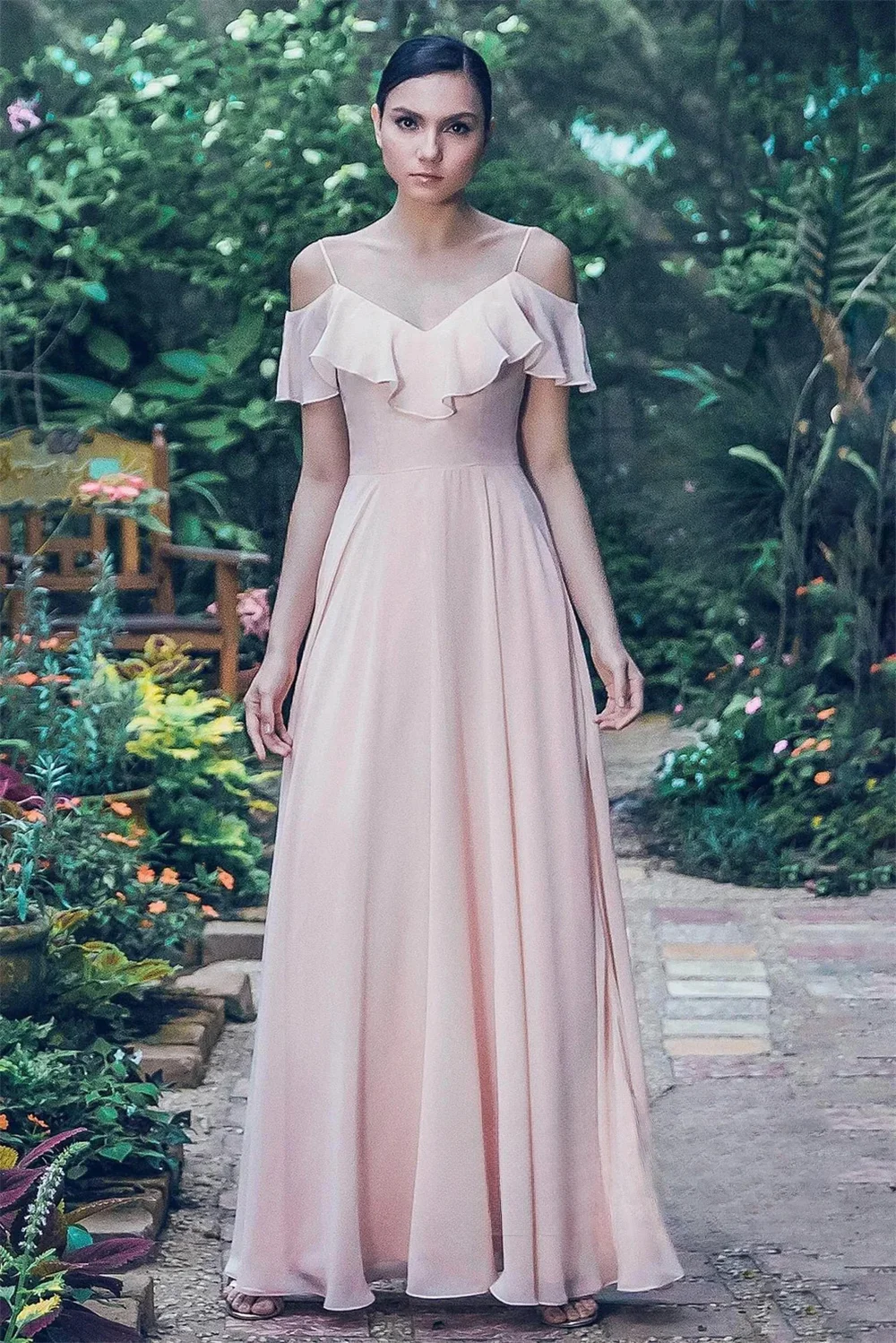 Sukienki wieczorowe damskie eleganckie sukienki na studniówkę ramiączka spaghetti krótki rękaw falbany linia A plisowana formalna sukienka celebrytki dla kobiet