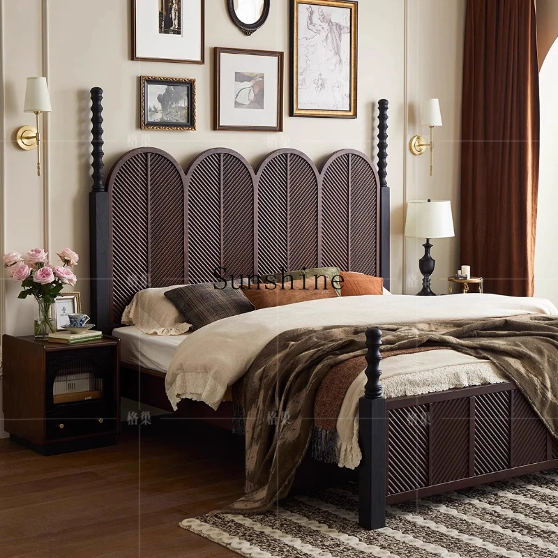 

French retro style solid wood bed bedroom double bed light luxury 1.8 meters Roman column high-end