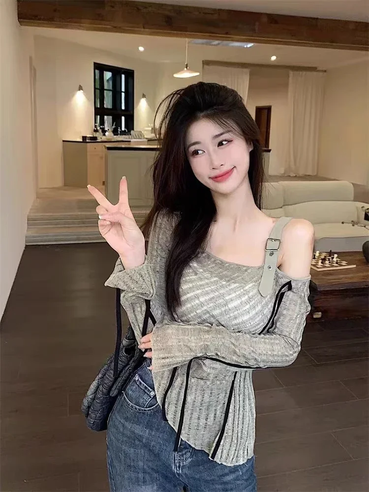 2023 moda coreana con spalle scoperte t-shirt donna Casual Slim scava fuori top lavorati a maglia Y2k Patchwork Tees abbigliamento femminile