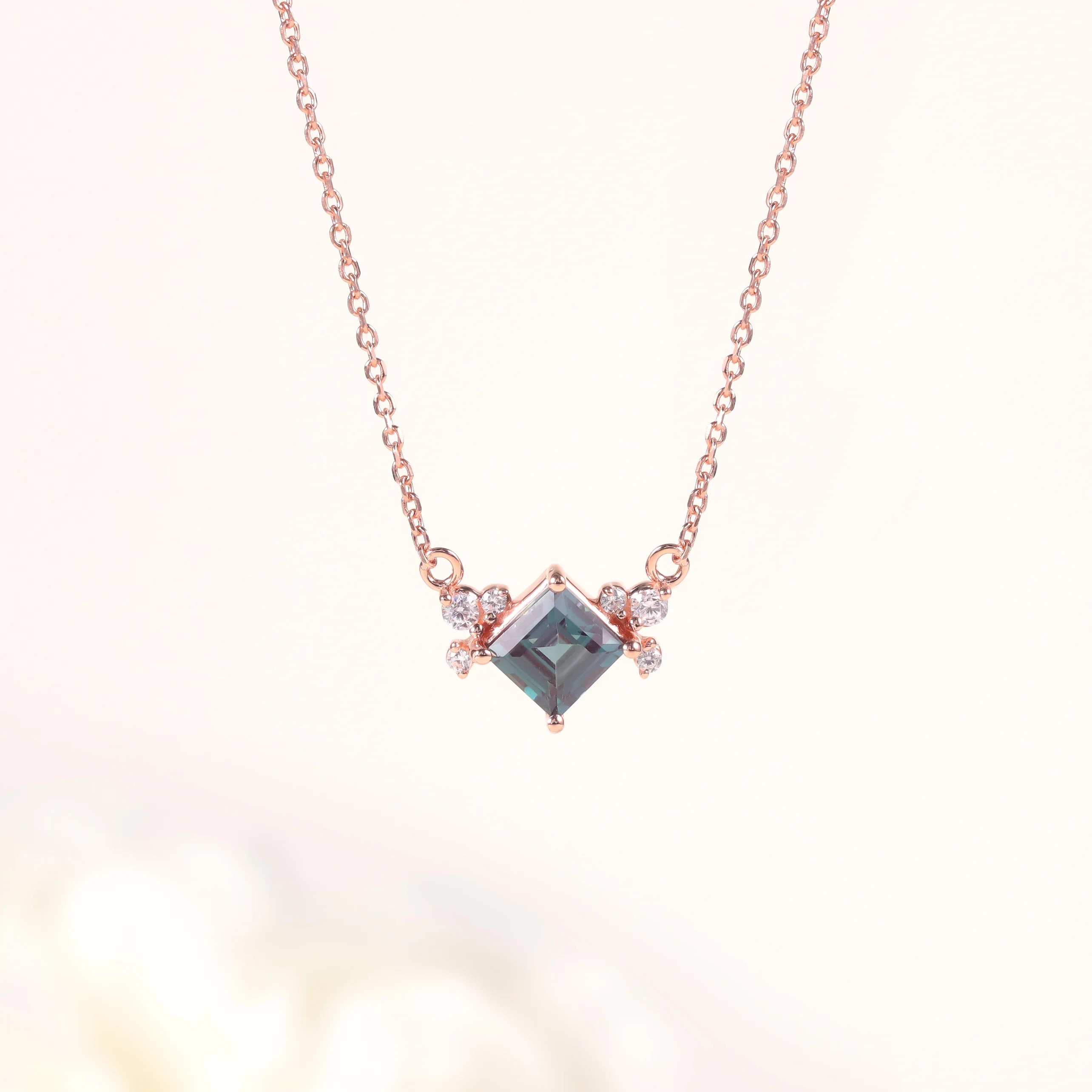 GEM'S BALLET Square 5x5mm Color Change Lab Alexandrite Rose Gold Plated 925 Sterling Silver June Birthstone Pendant Necklace