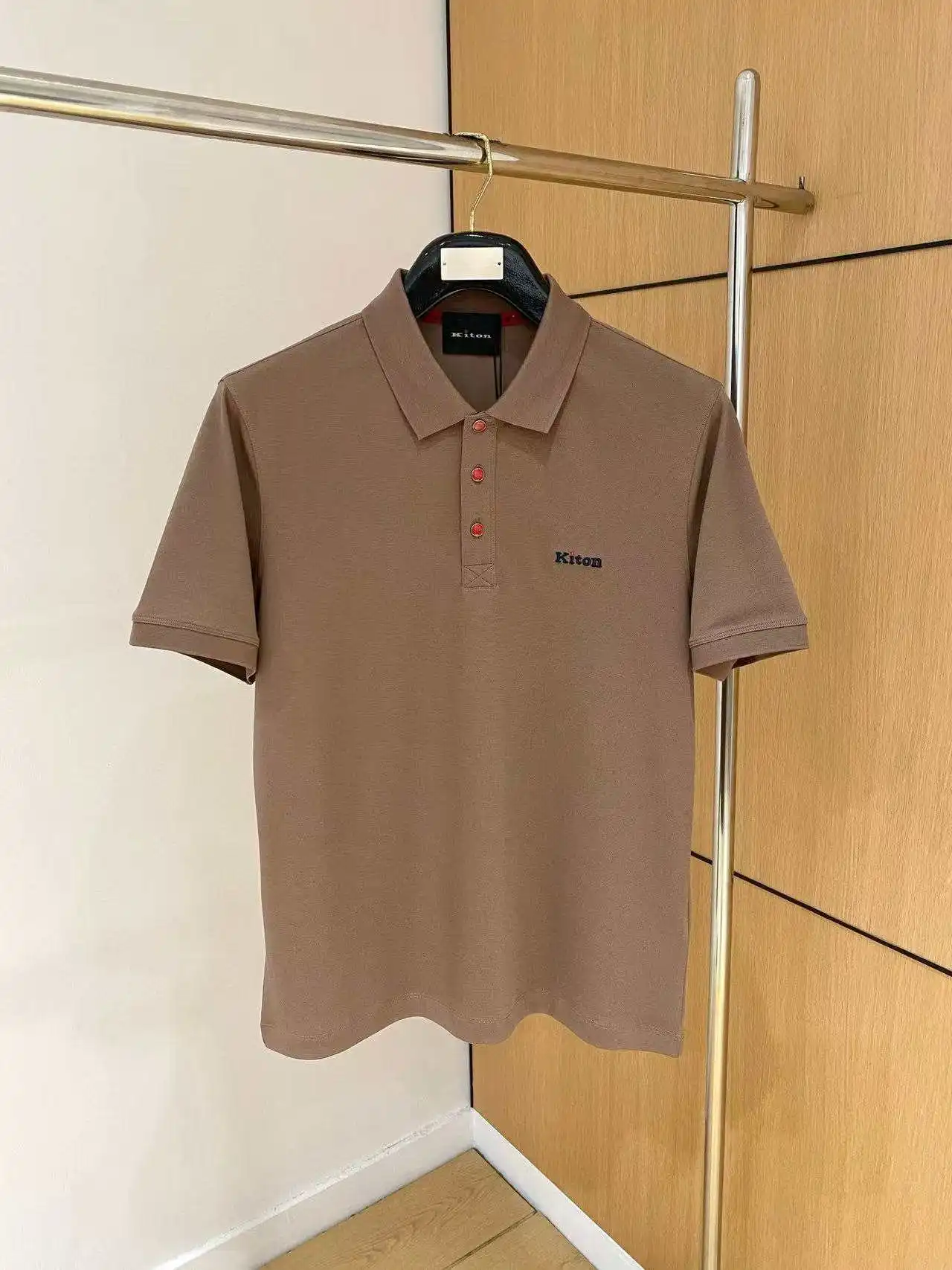 

Kiton Spring Summer New Faion Letter Embroidery irt ort Sve Turn-down Collar Men's Busin Casual Cotton