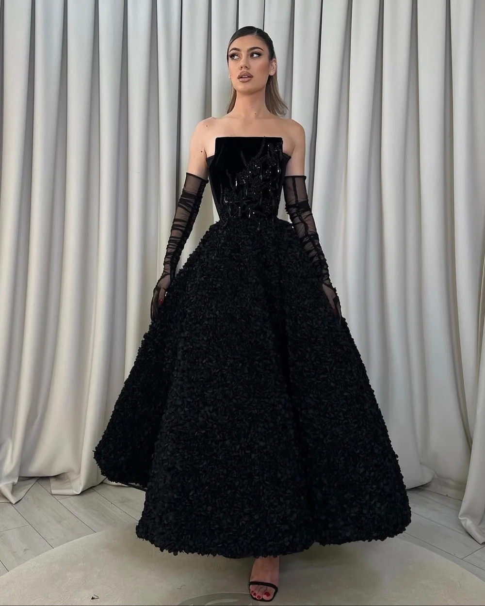 

Customized Matching Intricate Jersey Pleat Flower Beading Sequined A-line Strapless Long Dresses Bespoke Occasion Dresses Retro