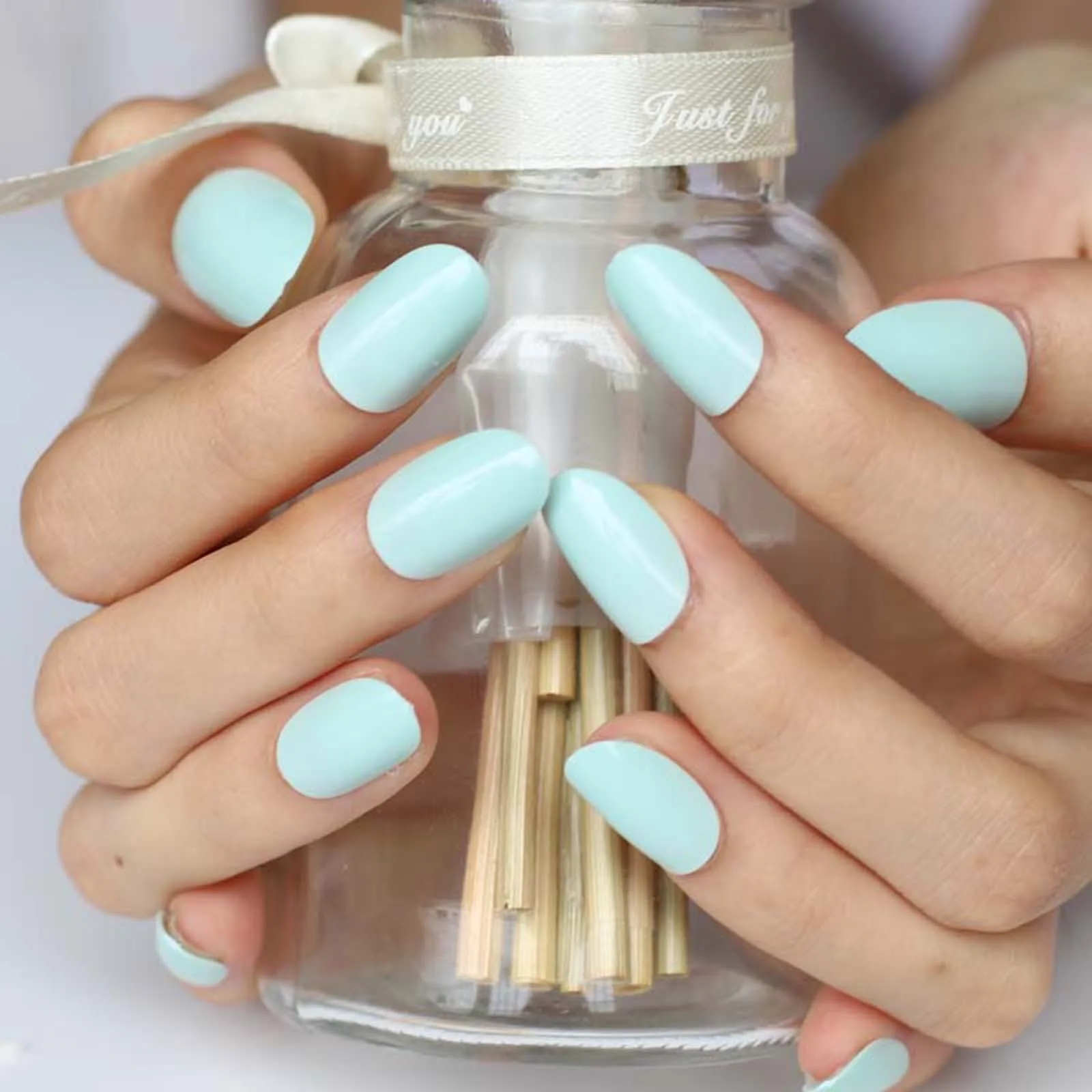 

240pcs new oval candy-colored light blue fake nails party holiday gift fake nails can be reused.