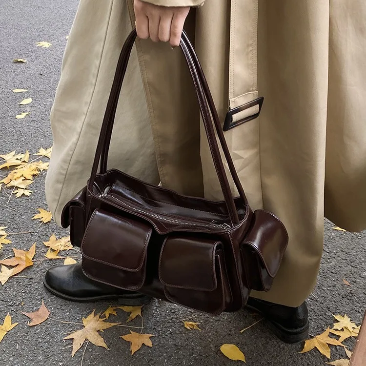 

Retro oil wax leather bag women's new autumn and winter fashion bowling bag Single shoulder crossbody underarm bag
