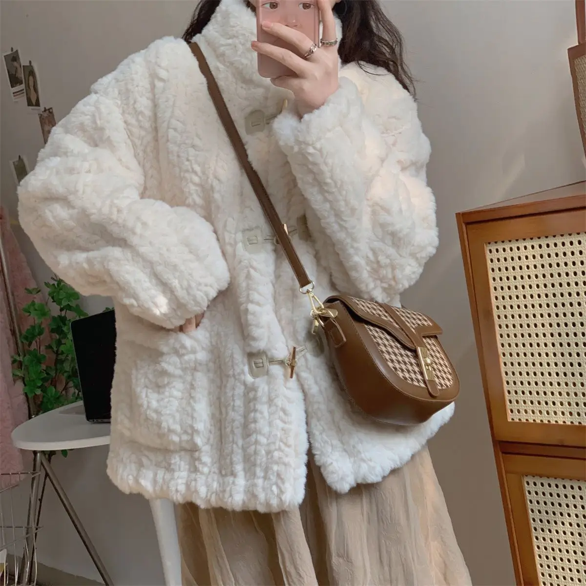 Faux Fur Coat Women Autumn Winter Casual Loose Furry Thick Warm Jacket Ladies Fashion Faux Rabbit Fur Outerwear