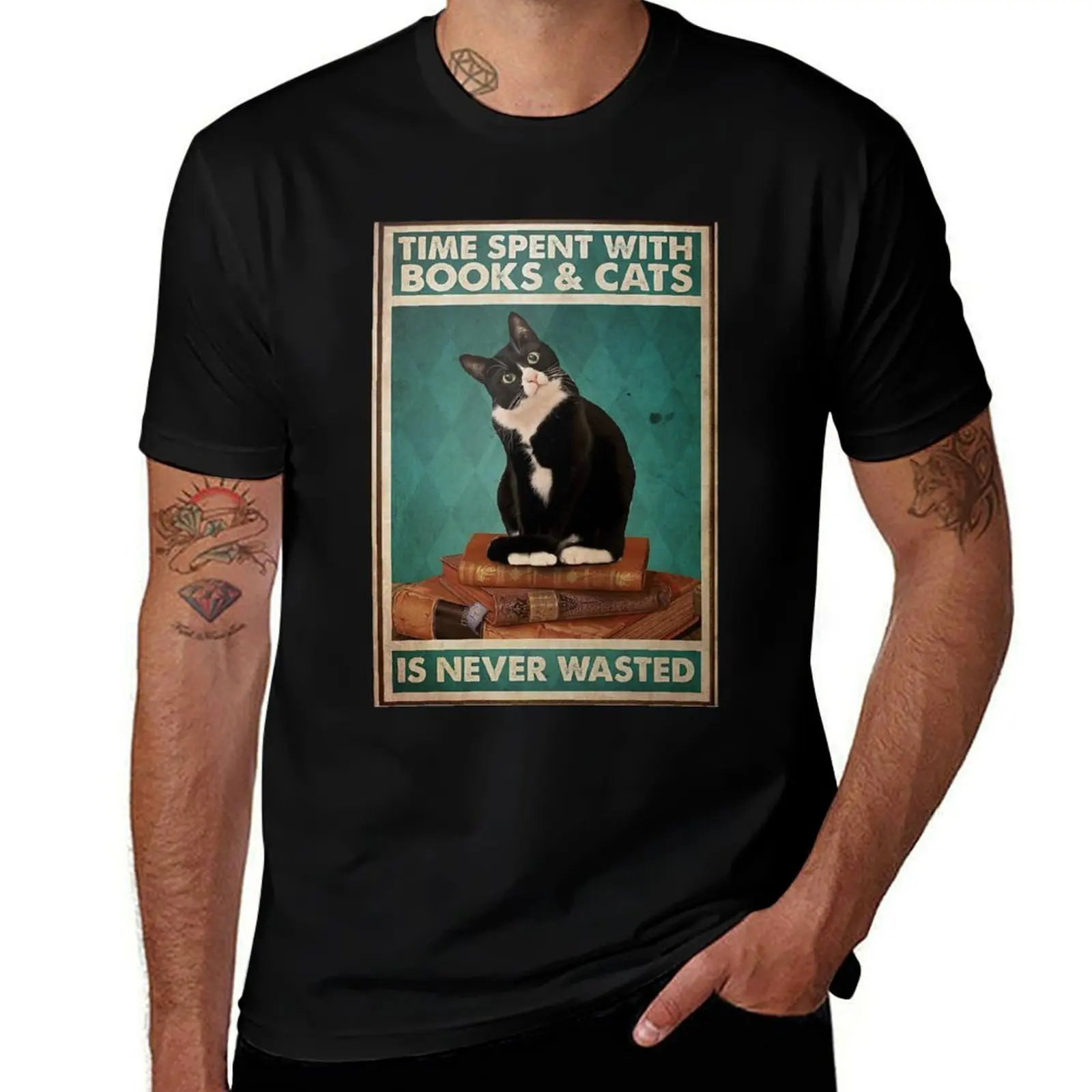 

Time Spent With Books And Cats Is Never Wasted Poster T-Shirt Classic Basic Casual T-Shirt