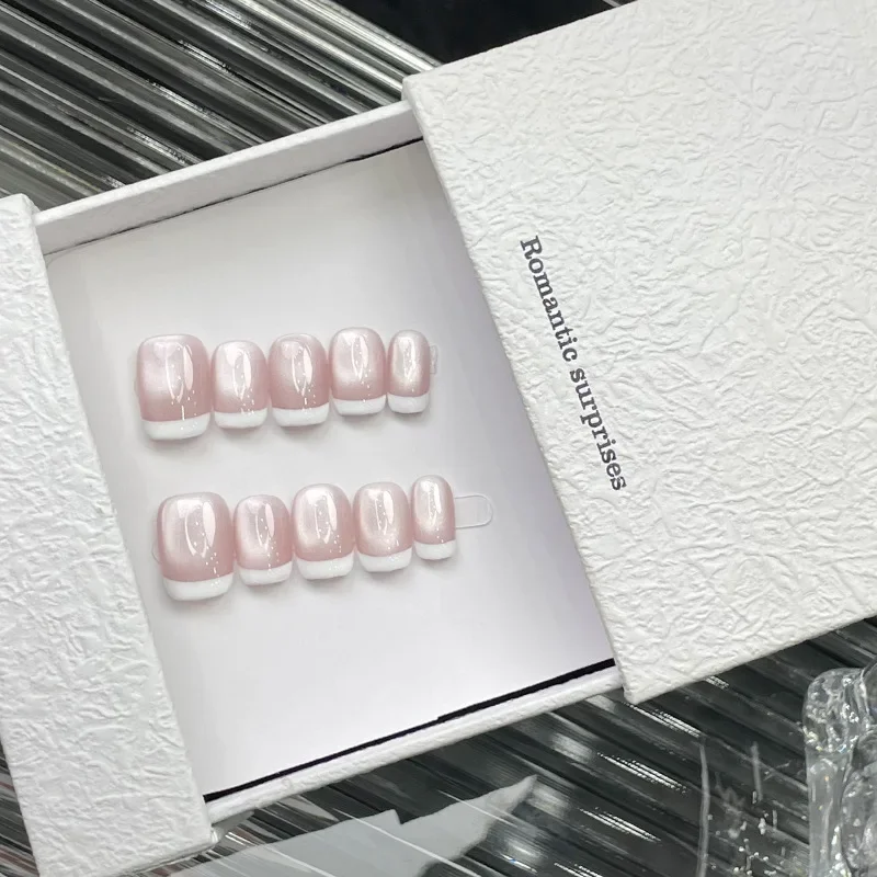 10st Franse korte vierkante vorm pers op nagels Kit sprankelende Cat Eye gecombineerd met witte Franse tips voor vrouwen en meisjes