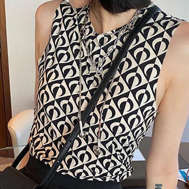 

Spring Ladies Slim Fit Moon Print Diamond Base Tank Top Faionable Underwear Vest Regular Length Workwear Sle