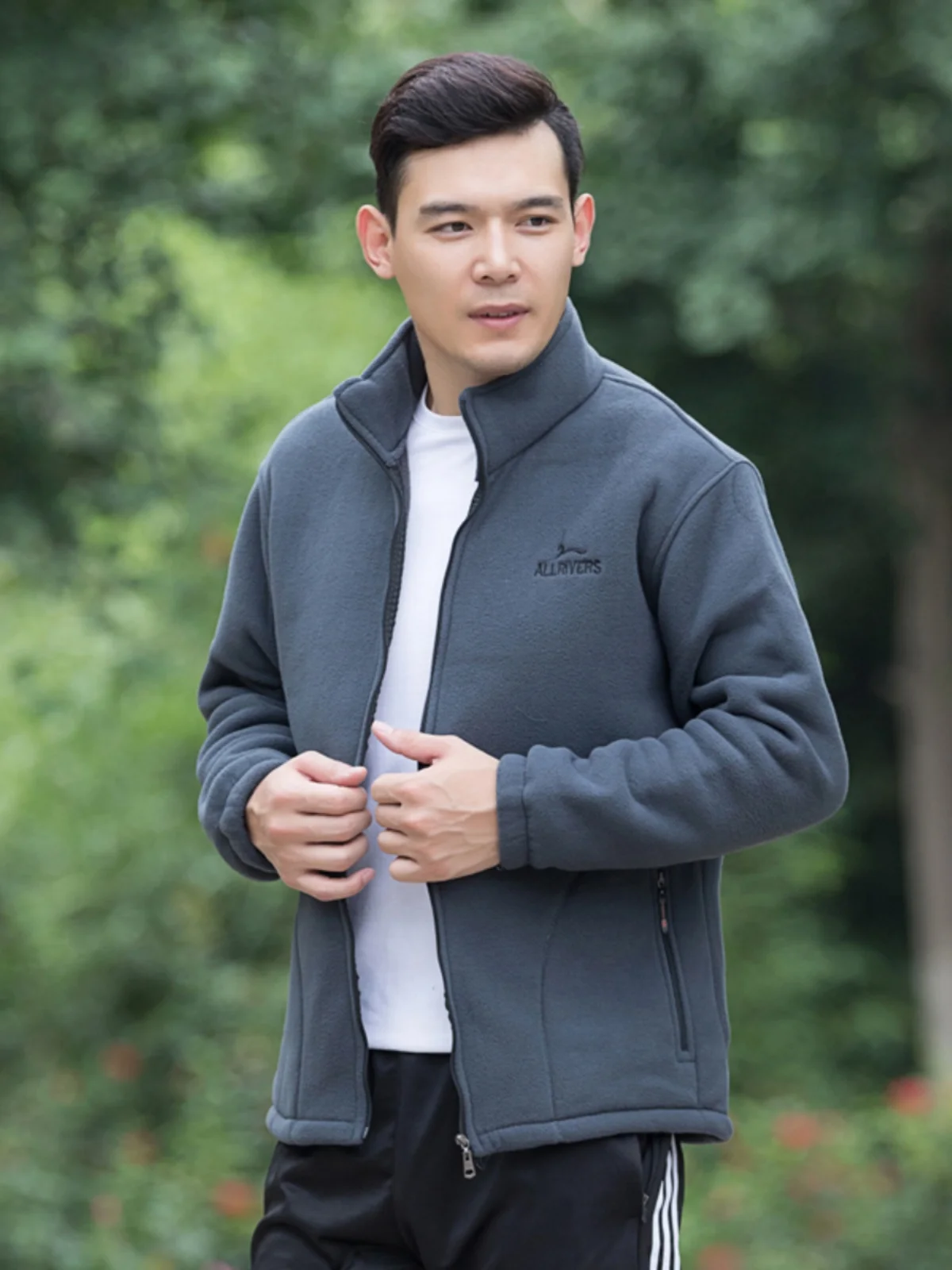 سترة رياضية سميكة من الصوف مع ياقة عالية للرجال بأسلوب حضري عصري لفصل الخريف #1