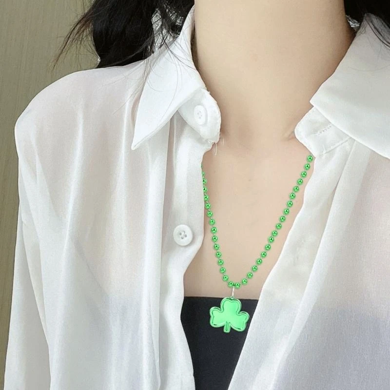 F92D St Patricks Day Shamrock Beads Necklaces Lucky Grass Jewelry Party Favor