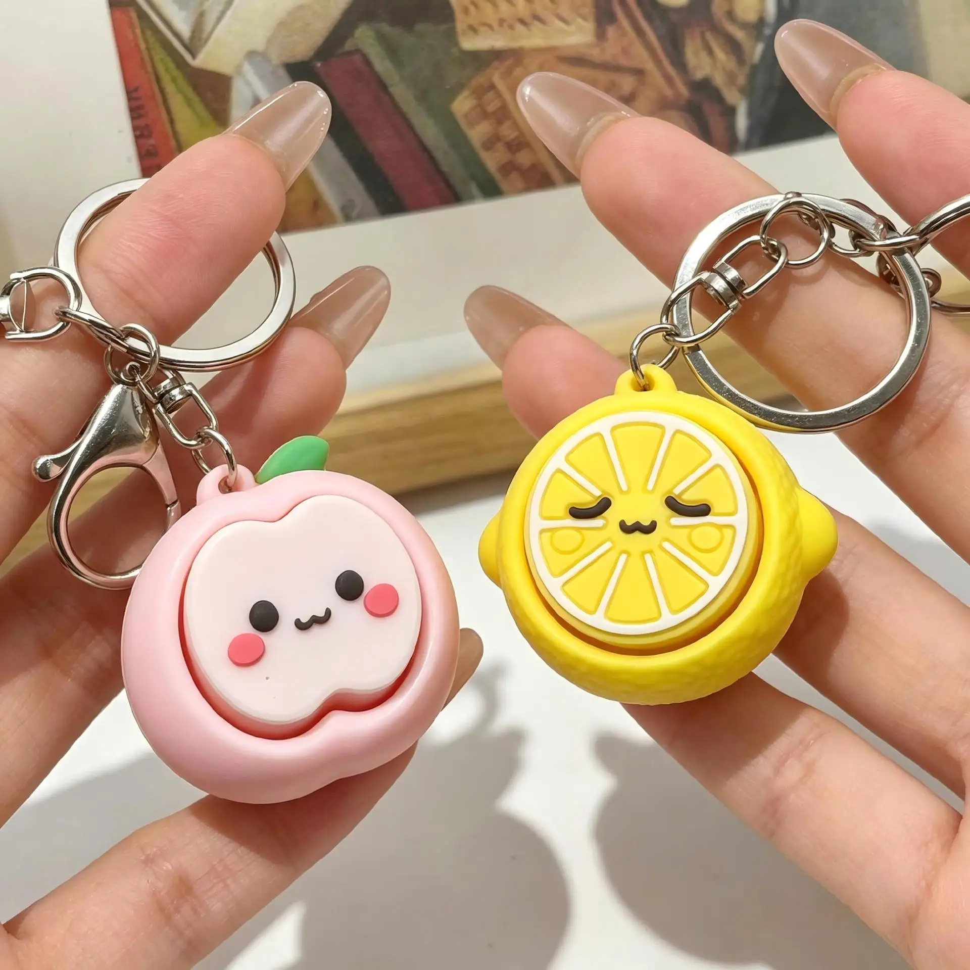 Fruit Series Button Fidget Keychain, Cute Bag Charm, Random