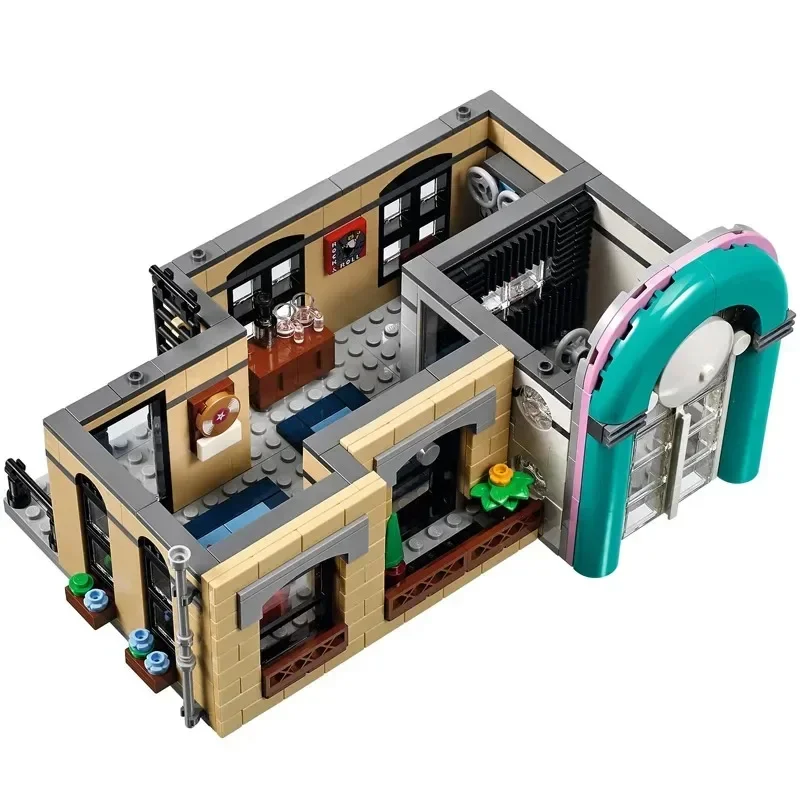 6 MINI Figures 2778PCS Downtown Diner Building Blocks Bricks Compatible 10260 15037 Education Kids Christmas Birthday Gifts Toy