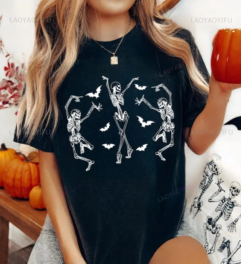 winter clothes® Dancing Skeleton 90s Vintage Style Tshirt Retro Shirt Skull Funny Tees All Saints' Day Gift Streetwear