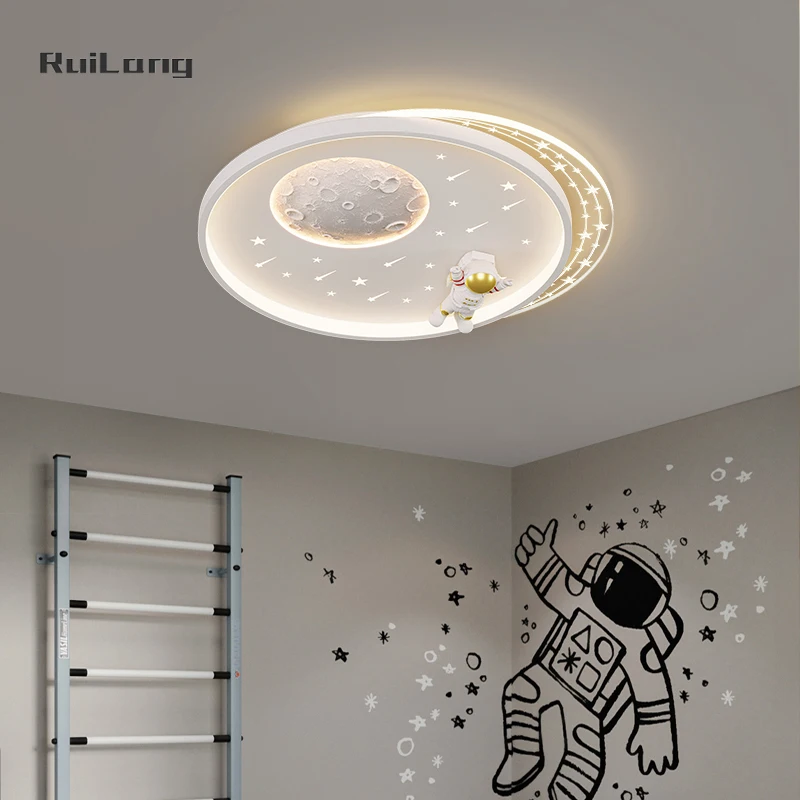 الحديثة led الفضاء ضوء السقف غرفة الاطفال الفتيان غرفة نوم الثريا رائد الفضاء القمر ستار ديكور الأبيض الحضانة مصباح السقف Plafon