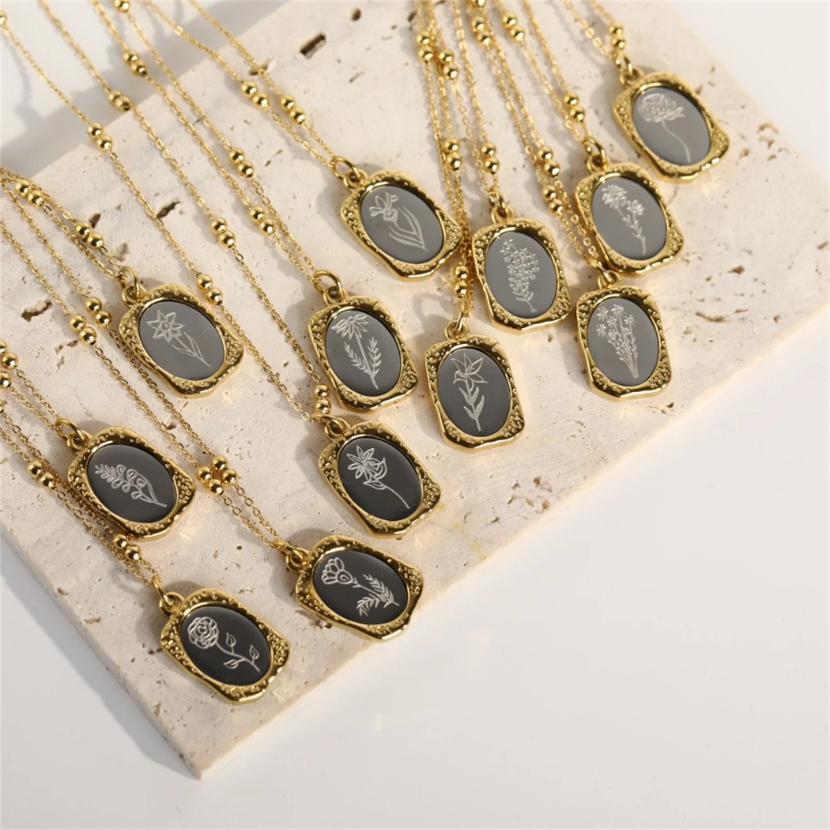 مرآة سحرية روز ديسمبر زهرة قلادة طبقة مزدوجة قلادة زهرة قلادة فراغ مطلي الذهب عيار 18 قيراط في الفرن