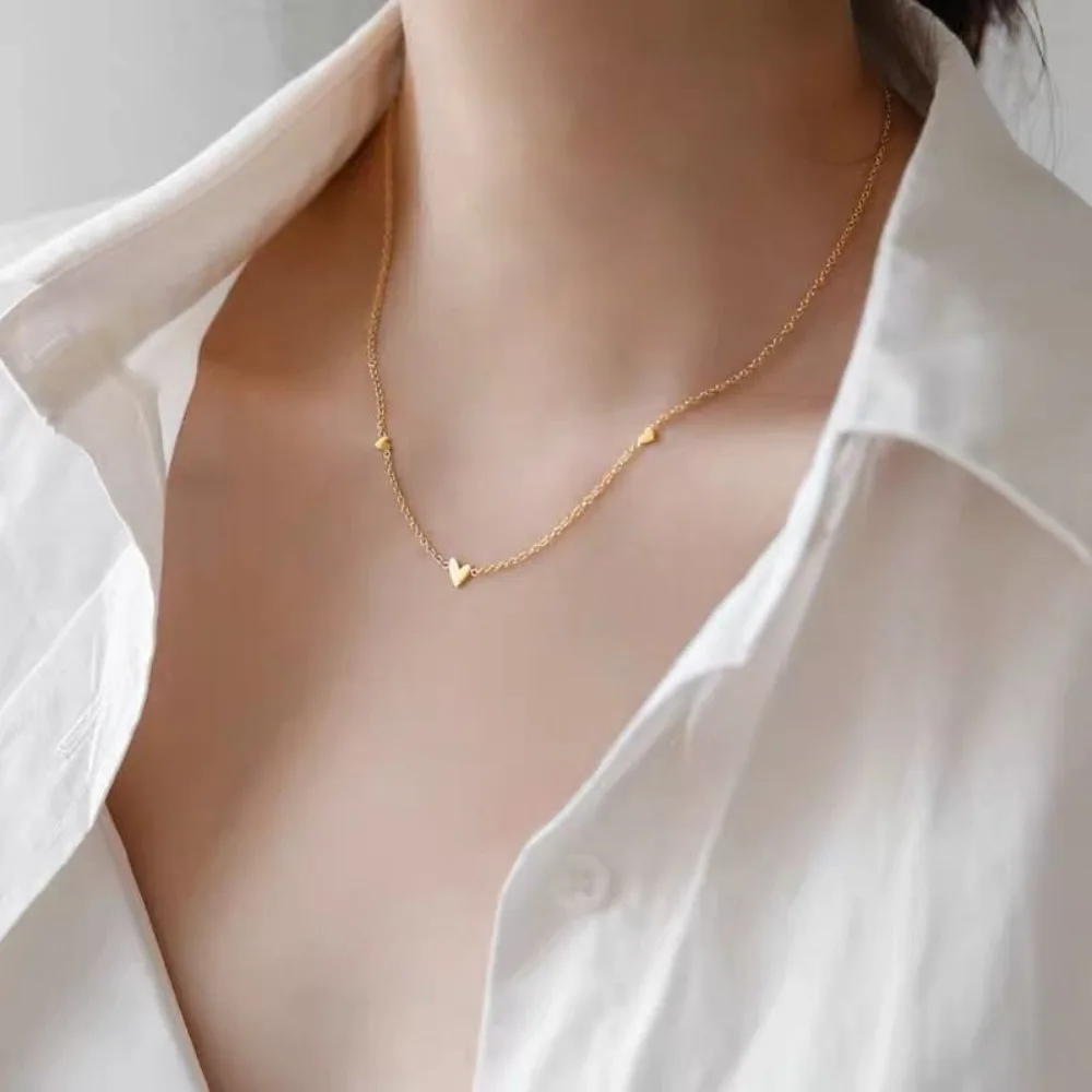 New Exquisite Simple Heart Pendant Necklace for Women Charm Gold Color Stainless Steel Collar Bone Chain Korea Jewelry Accessory