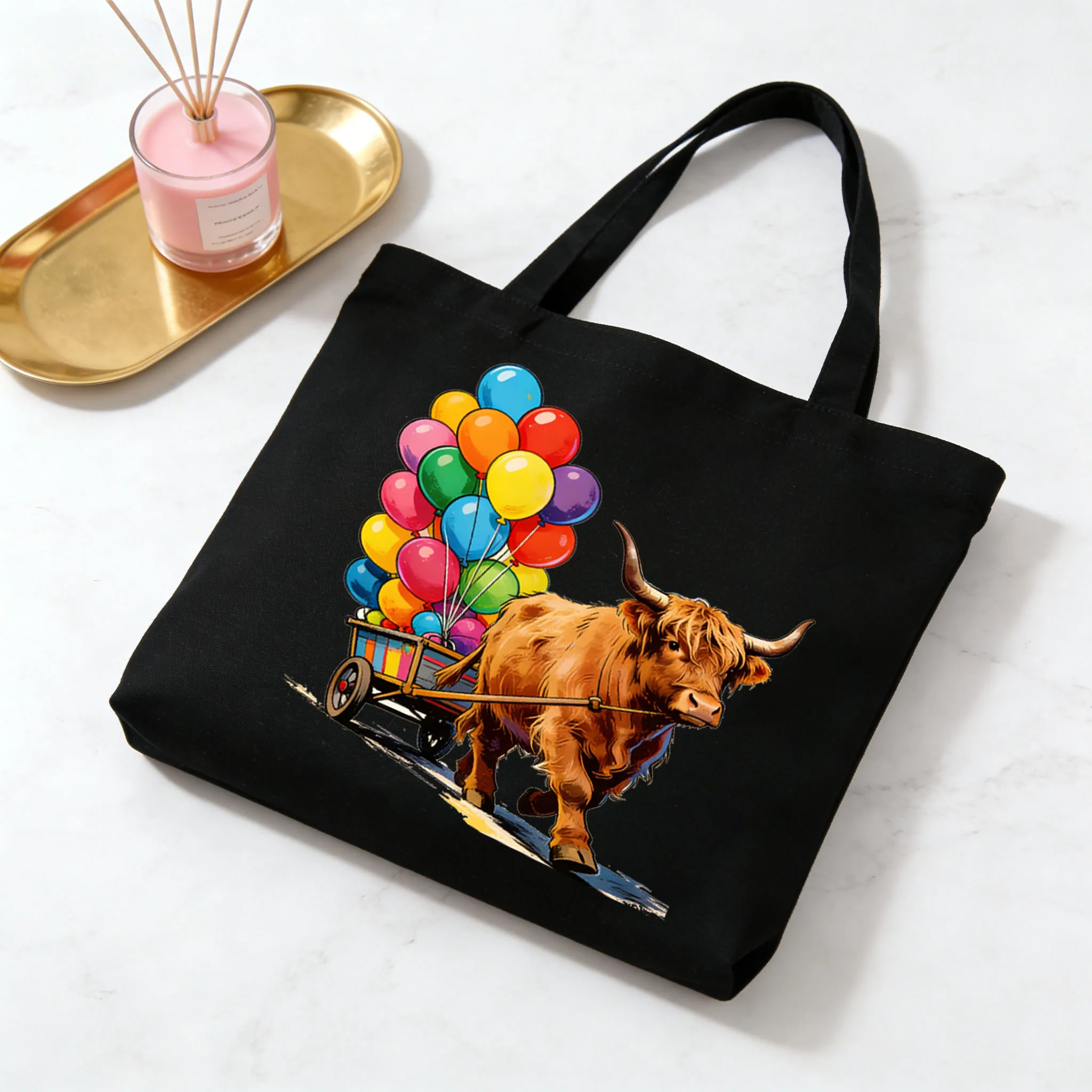 

1pc Highland Cow Pattern Colored Balloon Canvas Bag, Eco-friendly Tote Bag, Foldable Shoulder Bag