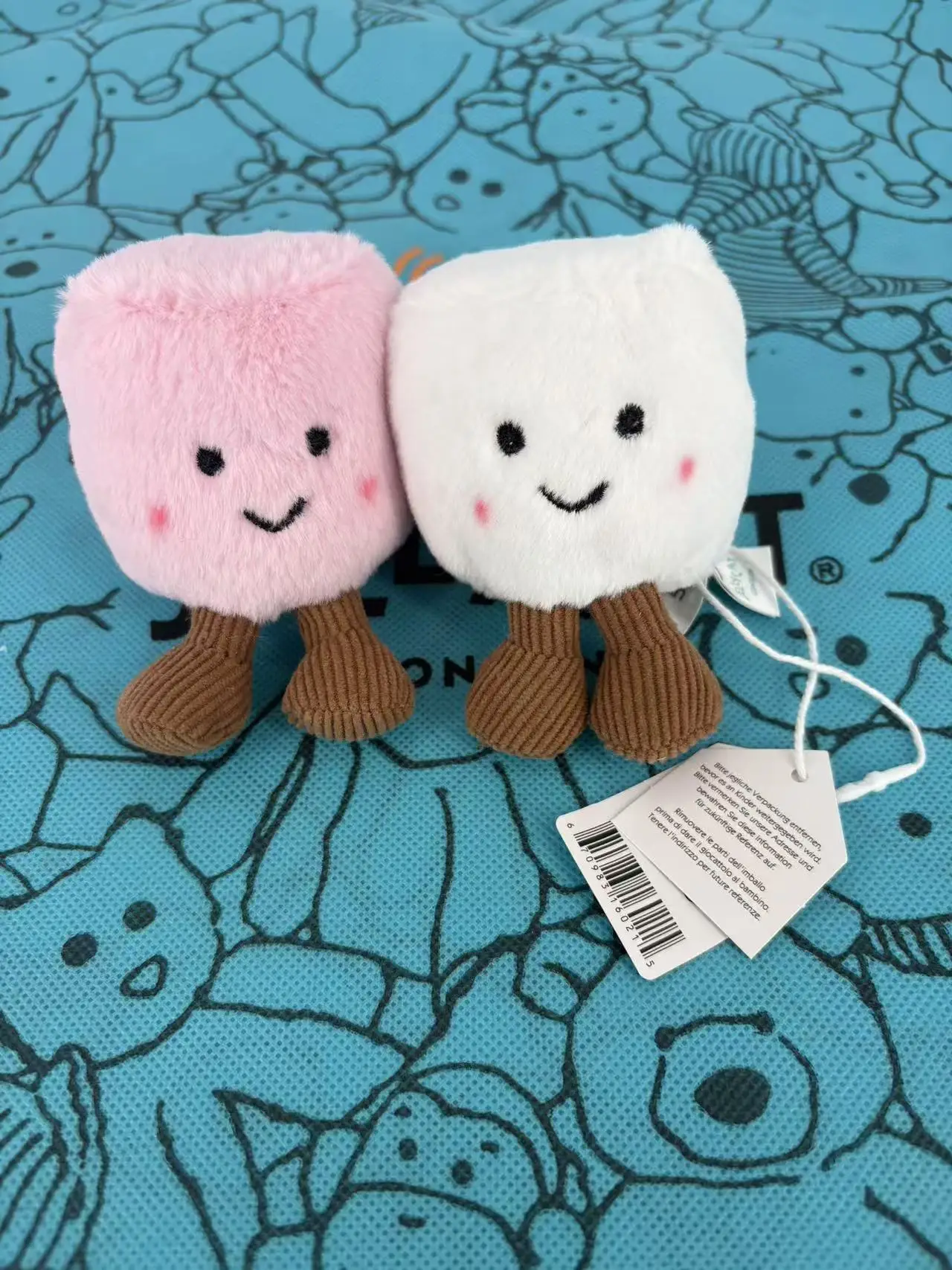 

JC Hot Bag Cute Plush Toy label cute girl bag charm plush toy keychain Kawaii plush toy perfect as a birthday Limited New Gift