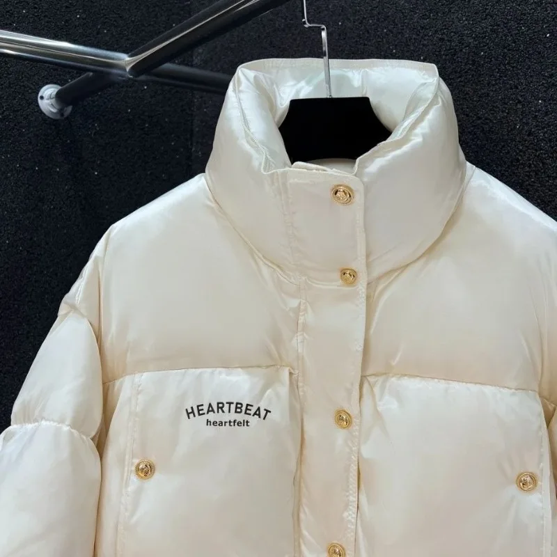 Chaqueta corta cómoda y cálida para invierno, abrigo grueso de pan, moda informal, versión coreana, ropa de mujer, 2025