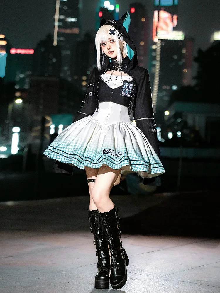 Elegante en modieuze top met bandjes, schattige jurk