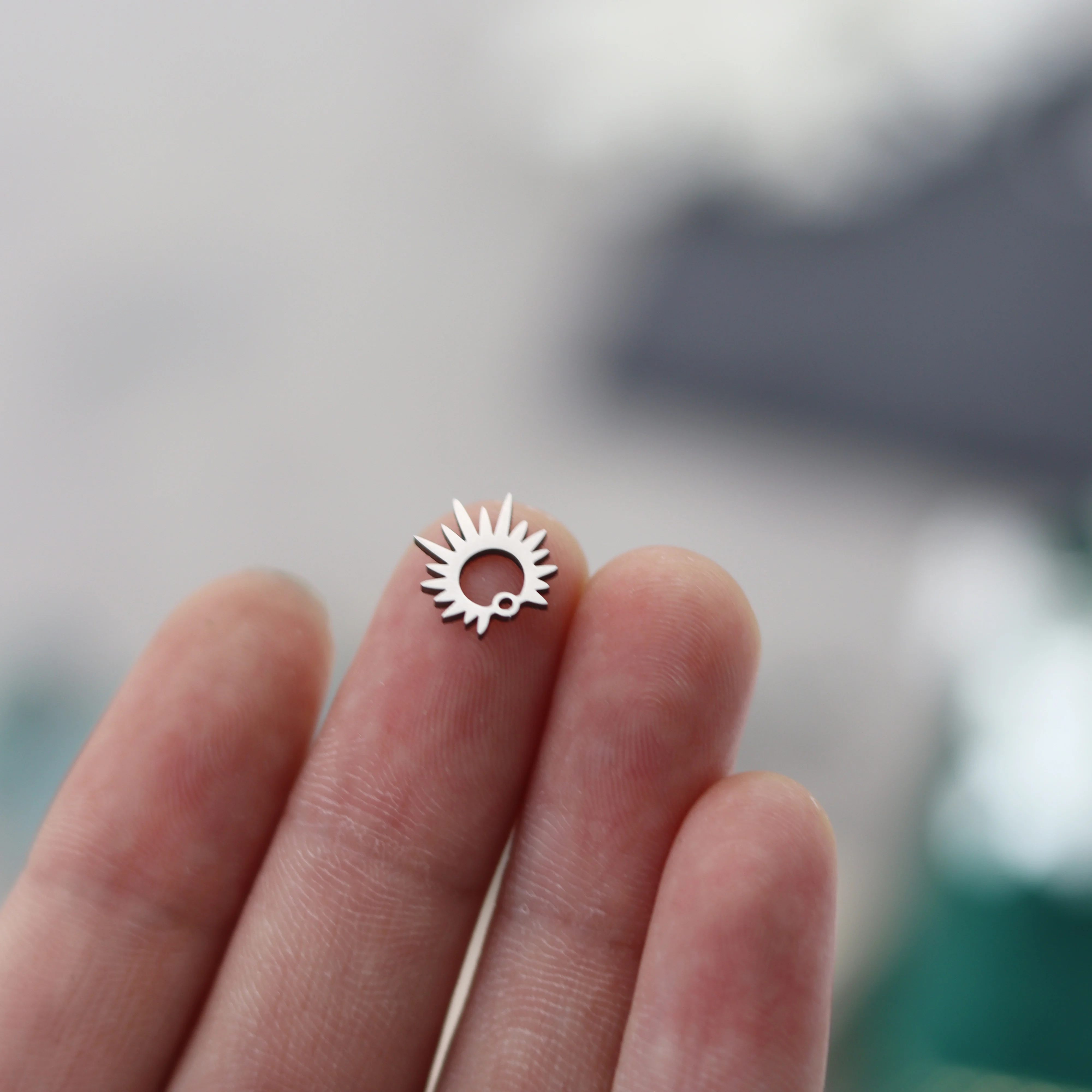 3pcs Delicate Gothic Sun Charm Stainless Steel Charms for Jewelry Making Bracelets Earrings Necklace Craft Pendant diy Accessory