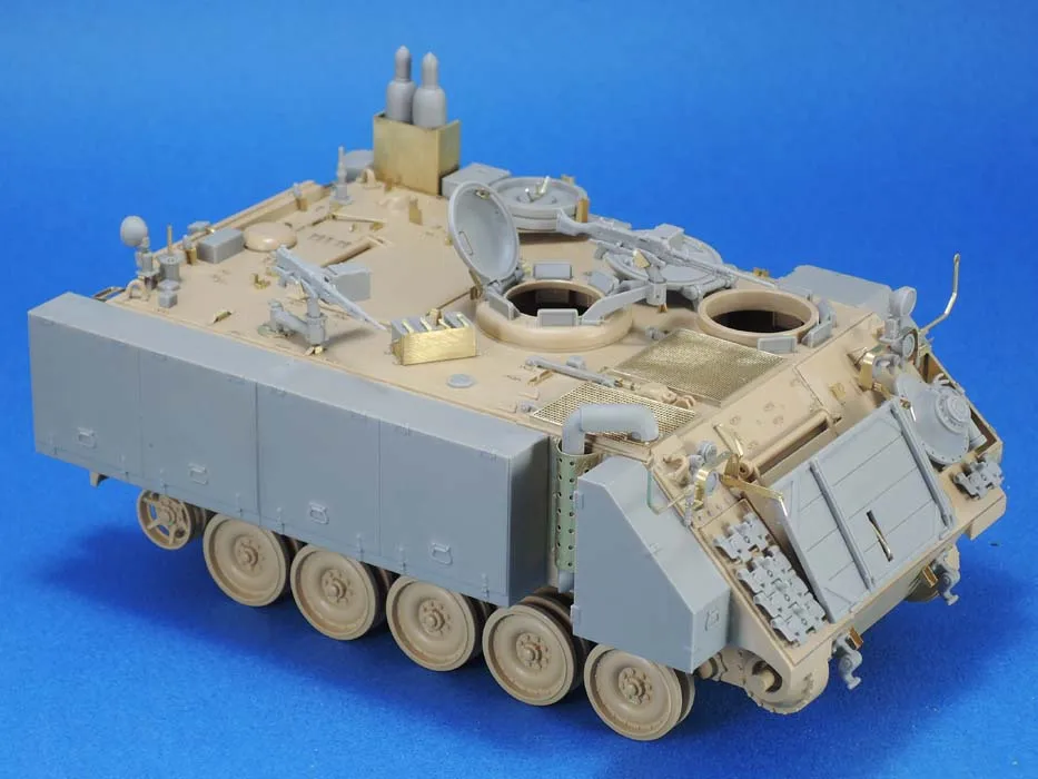 1/35  Die Cast Resin Model Assembly Kit M113 APC Post Modification (with M113A2/A3) Without Paint Free Delivery (no Etch Sheet)